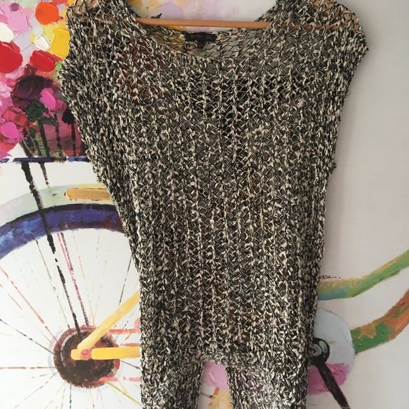 High Low Open Knit Top - Picture 2 of 6